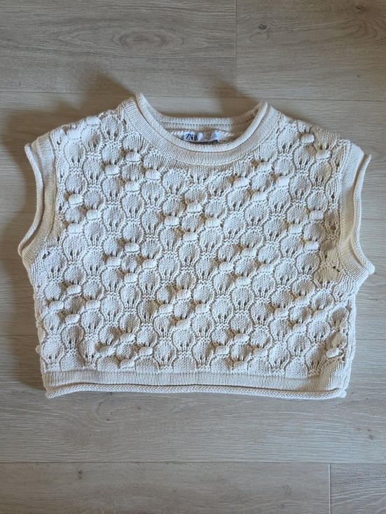 Zara Tops - Zara Cream Textured Knit Sleeveless Sweater